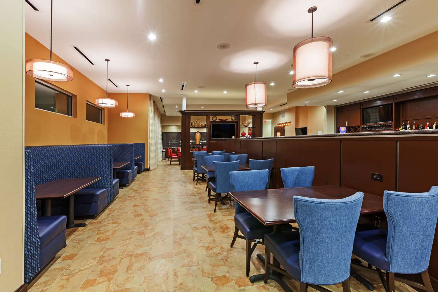 Фото Holiday Inn Plano - The Colony, an Ihg Hotel