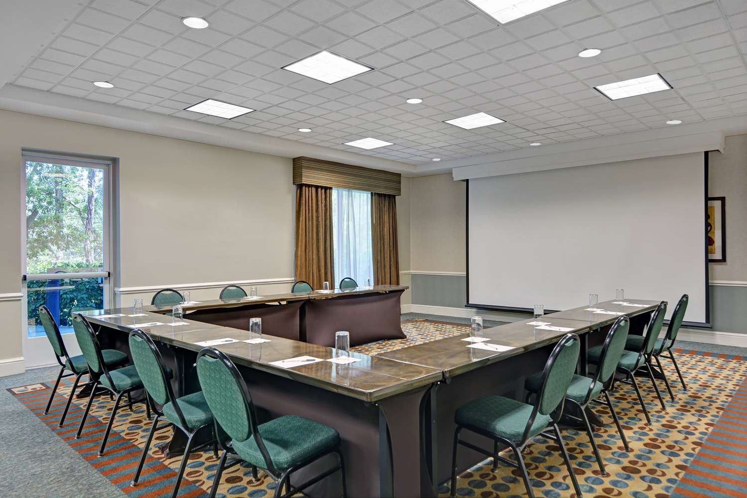 Фото Hilton Garden Inn Jacksonville Jtb/deerwood Park