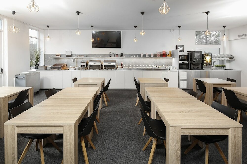 Фото Almnäs Park Hotel