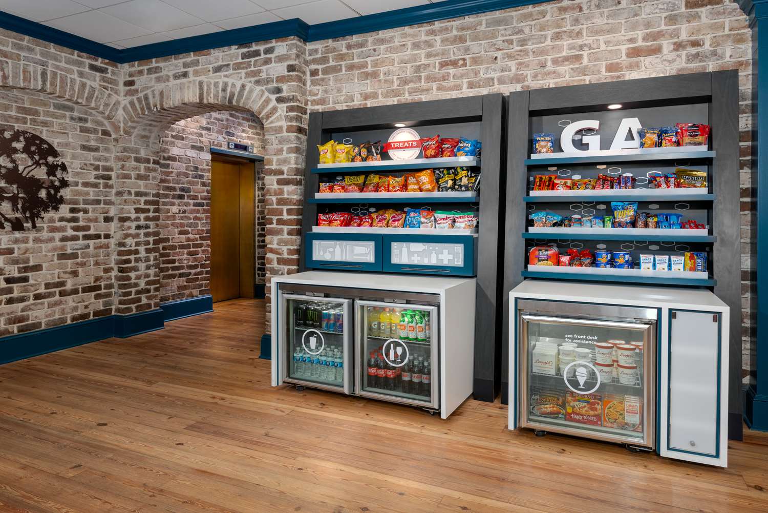 Фото Hampton Inn Savannah Historic District