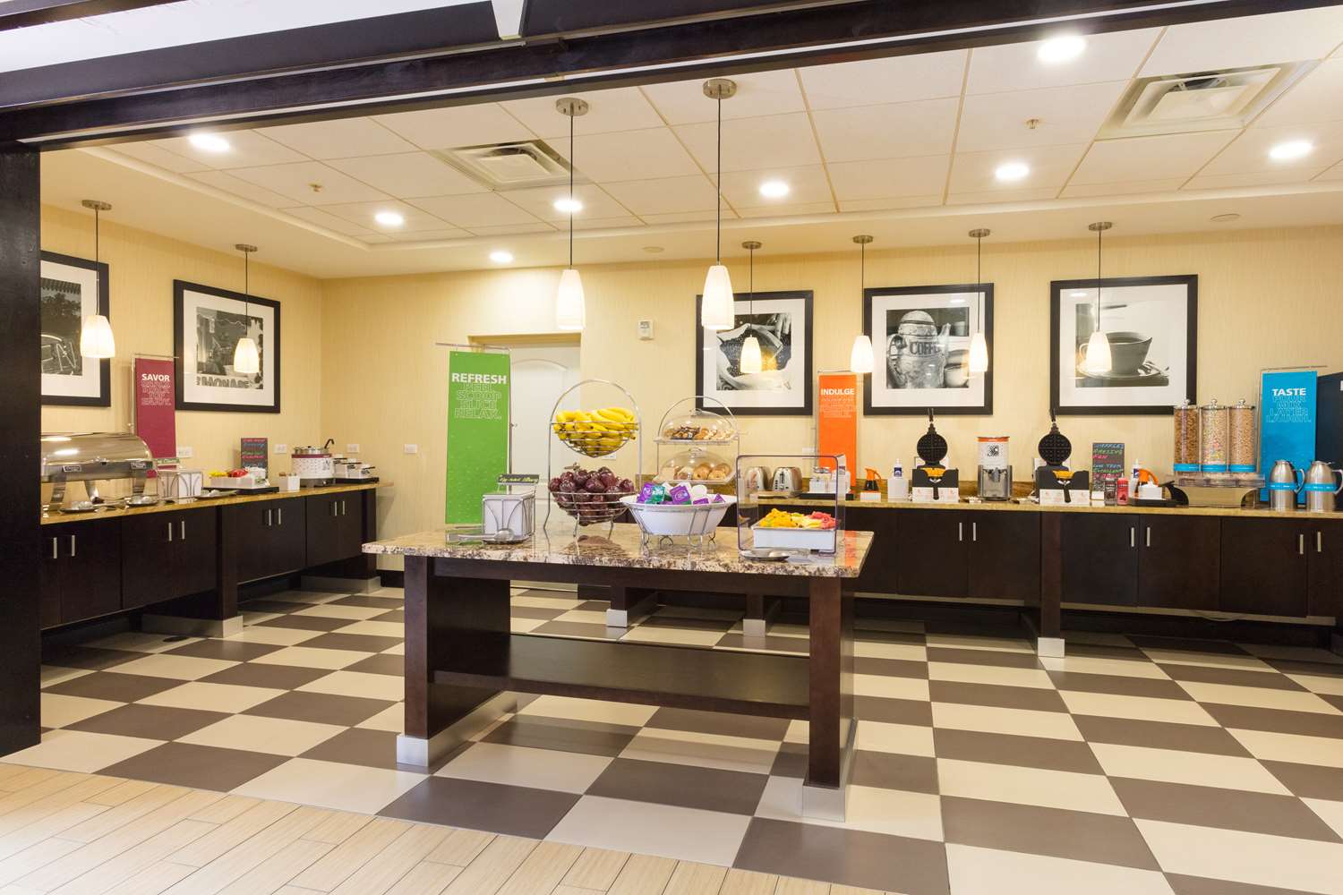 Фото Hampton Inn Daytona Beach/Beachfront