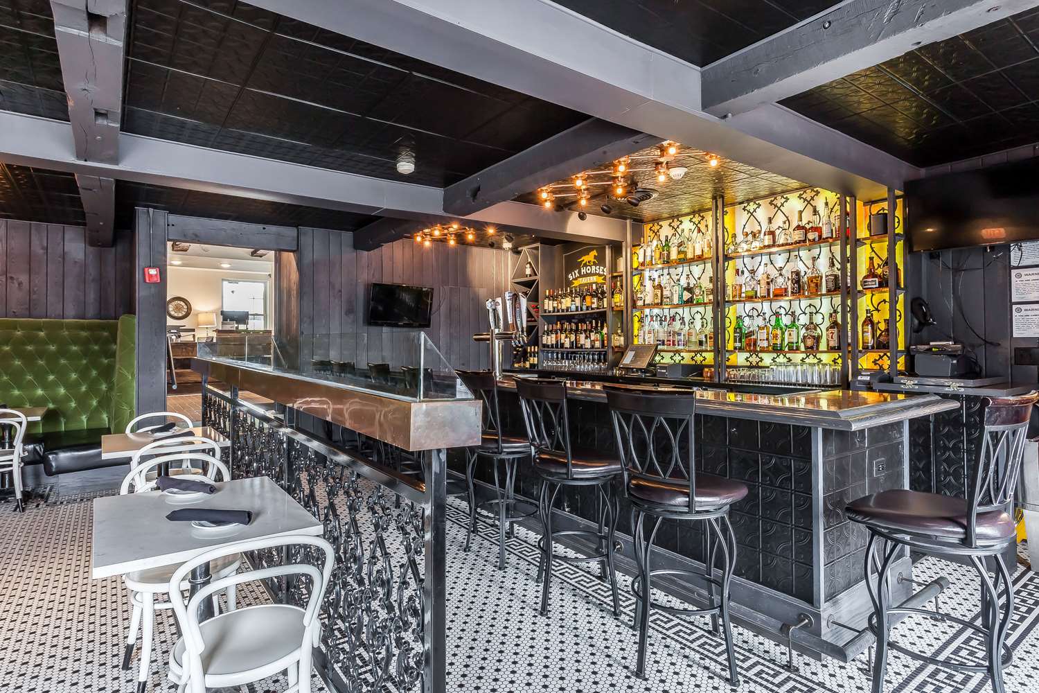 Фото Aurora Inn Hotel and Event Center, Ascend Hotel Collection