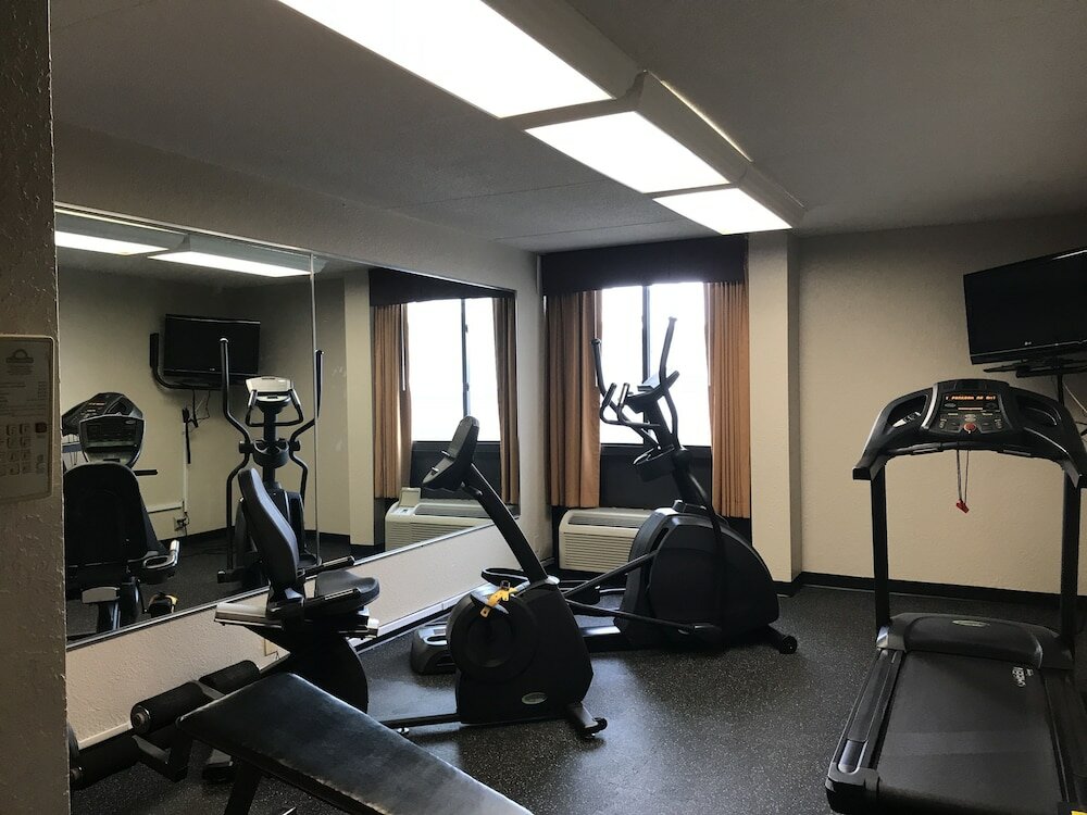 Фото Days Hotel & Conference Center by Wyndham Danville