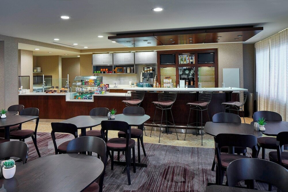 Фото Courtyard by Marriott Albany Thruway