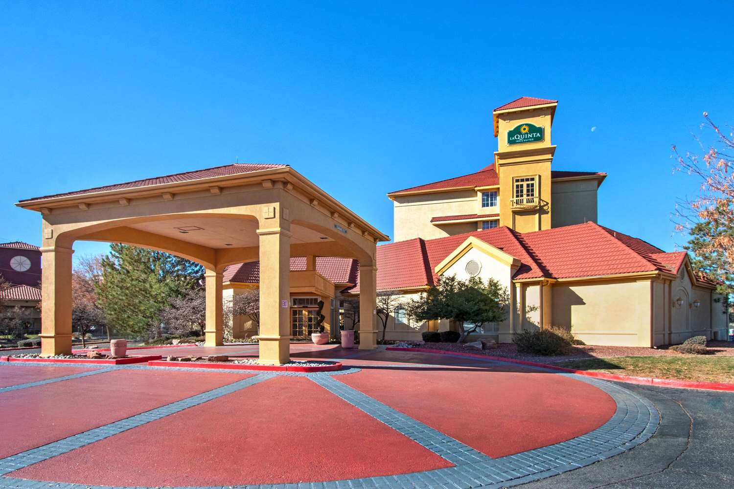 Фото La Quinta Inn & Suites by Wyndham Albuquerque West