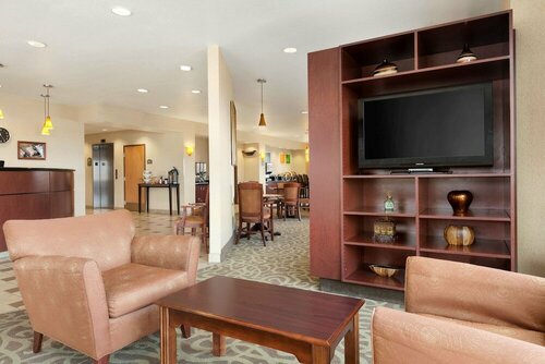 Гостиница Country Inn & Suites by Radisson, Dixon, Ca - Uc Davis Area в Диксоне
