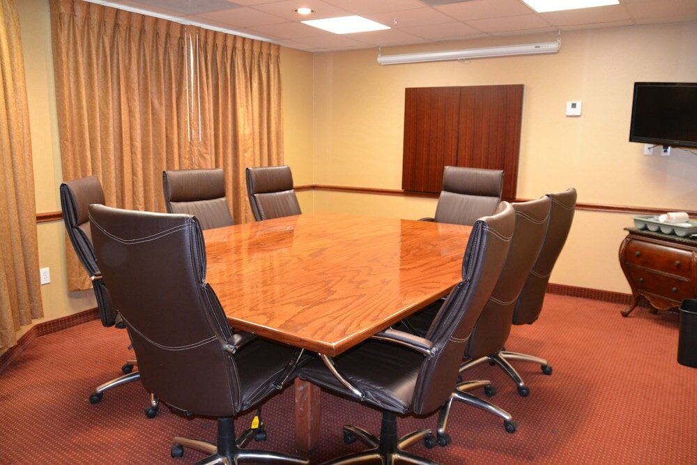 Фото FairBridge Inn & Suites Cleburne