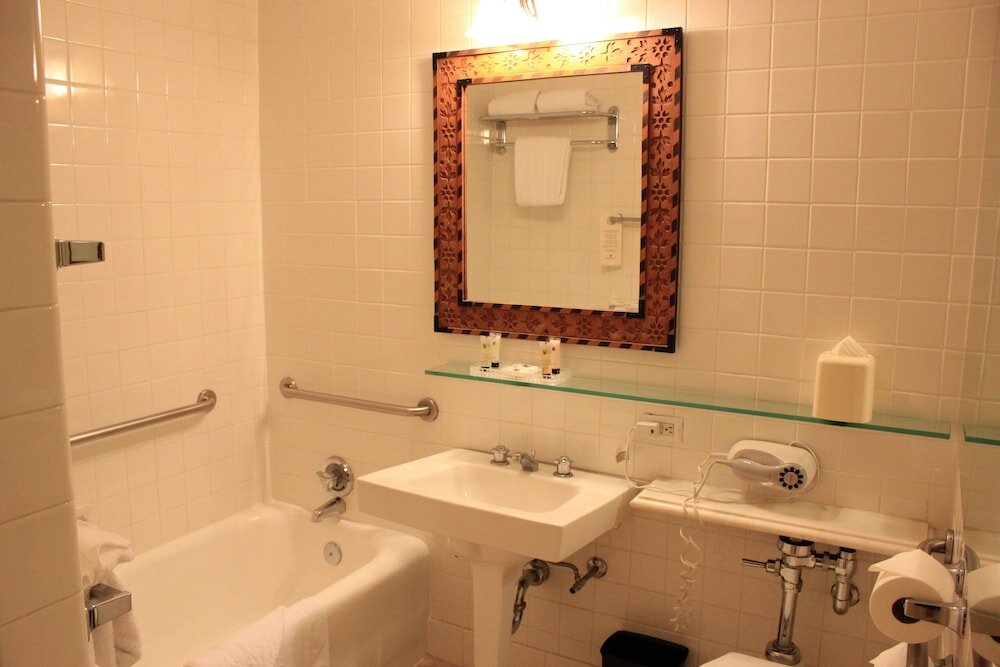 Фото Millennium Biltmore Los Angeles