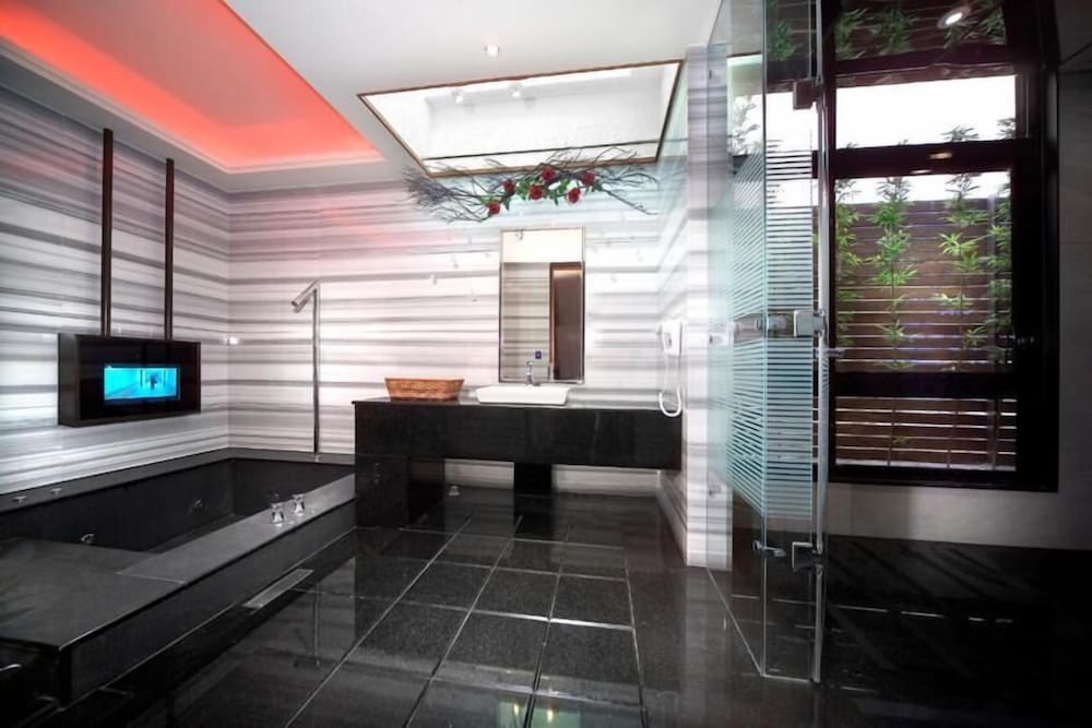 Фото Yenjim Motel