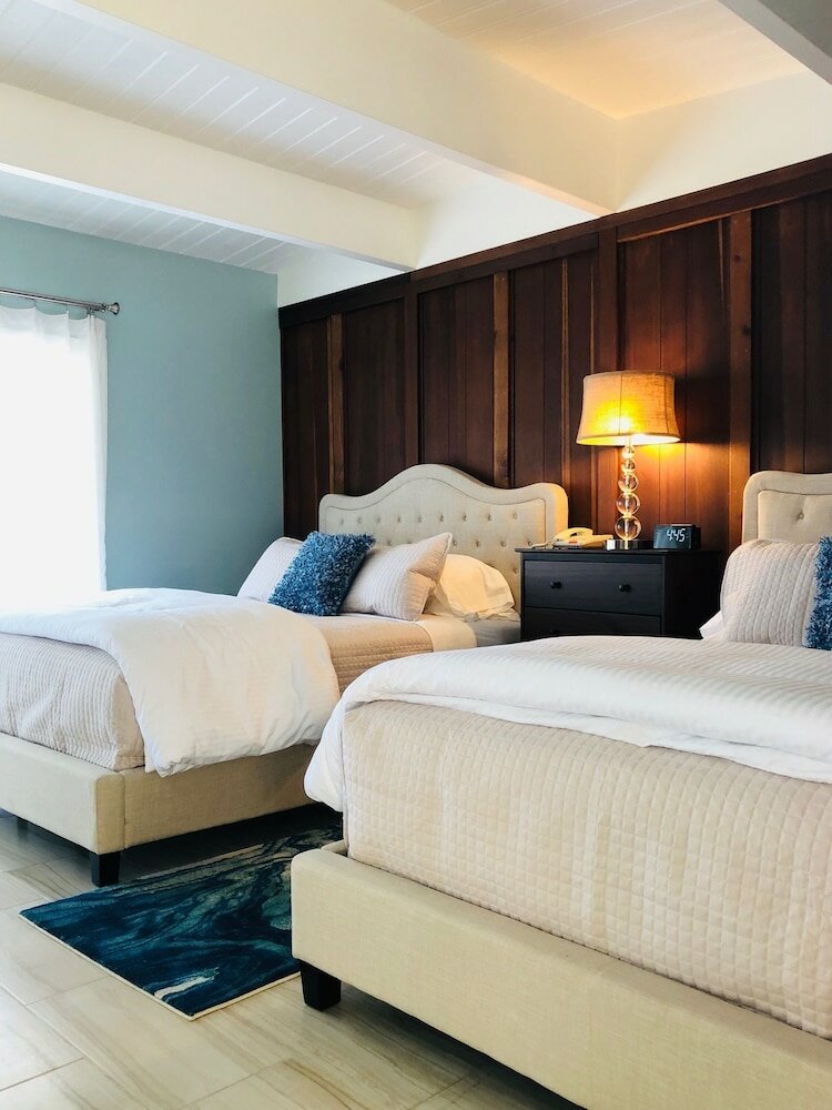 Фото Seafoam Lodge