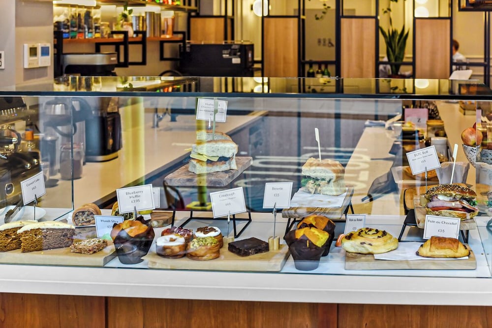 Фото The Z Hotel City