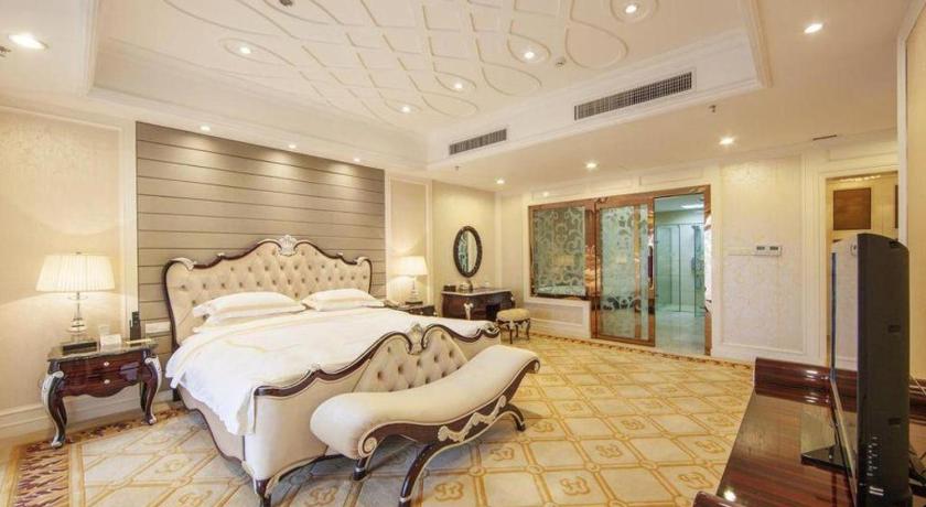 Фото Country Garden Phoenix Hotel Yunfu