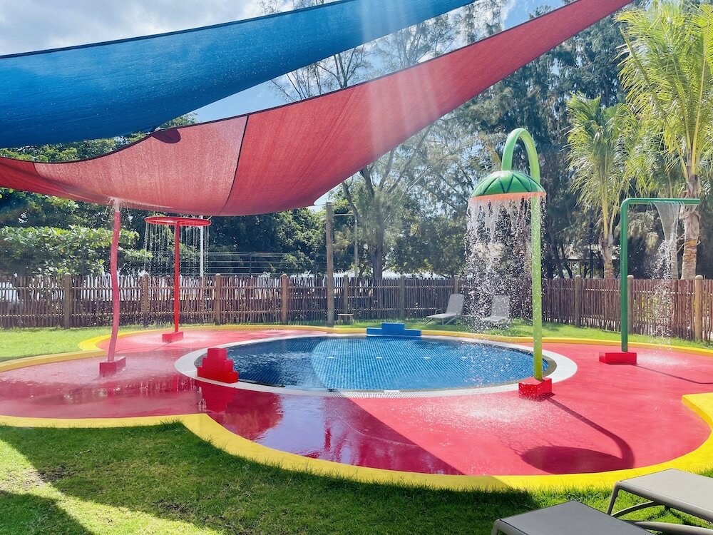 Фото Ocean's Creek Beach Hotel