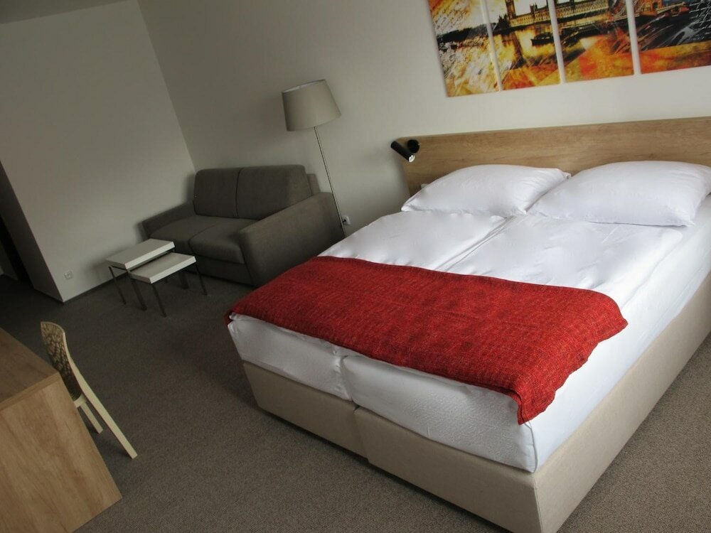 Фото Hotel Kapitol