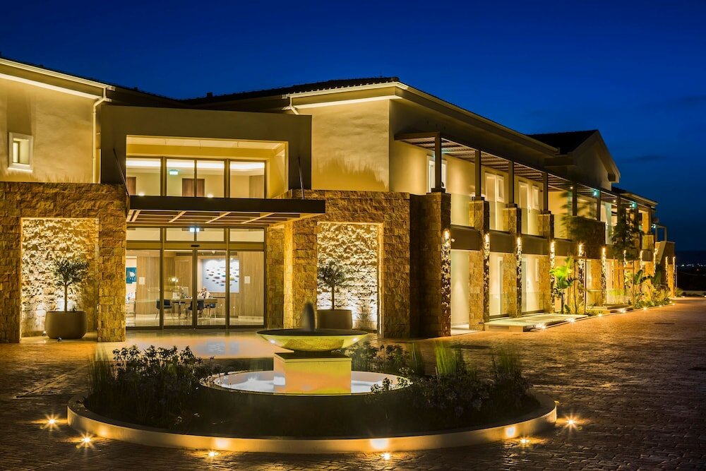 Фото отеля 2