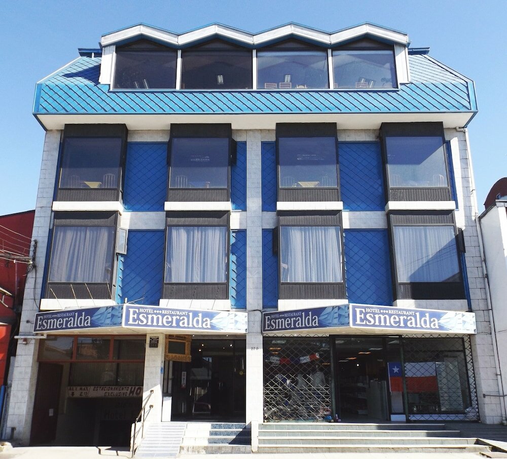 Фото отеля 1