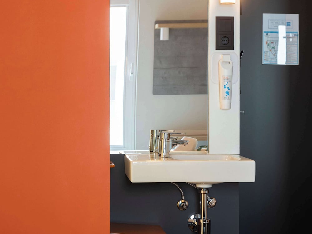 Фото Ibis Budget Madrid Aeropuerto