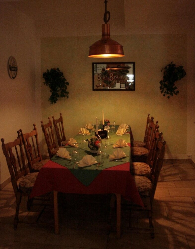 Фото Hotel Sächsischer Hof