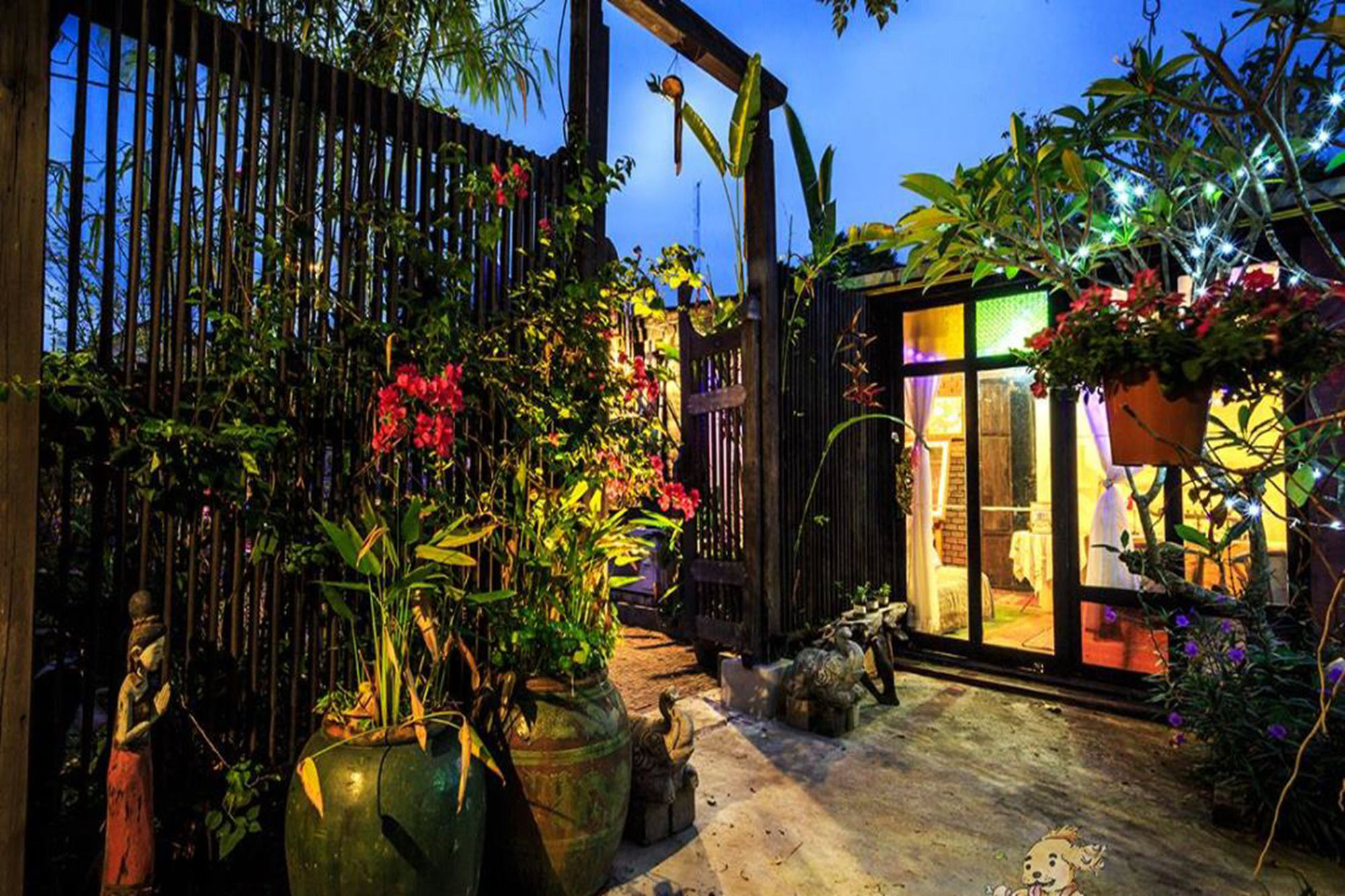 Фото Artist's Place Trat