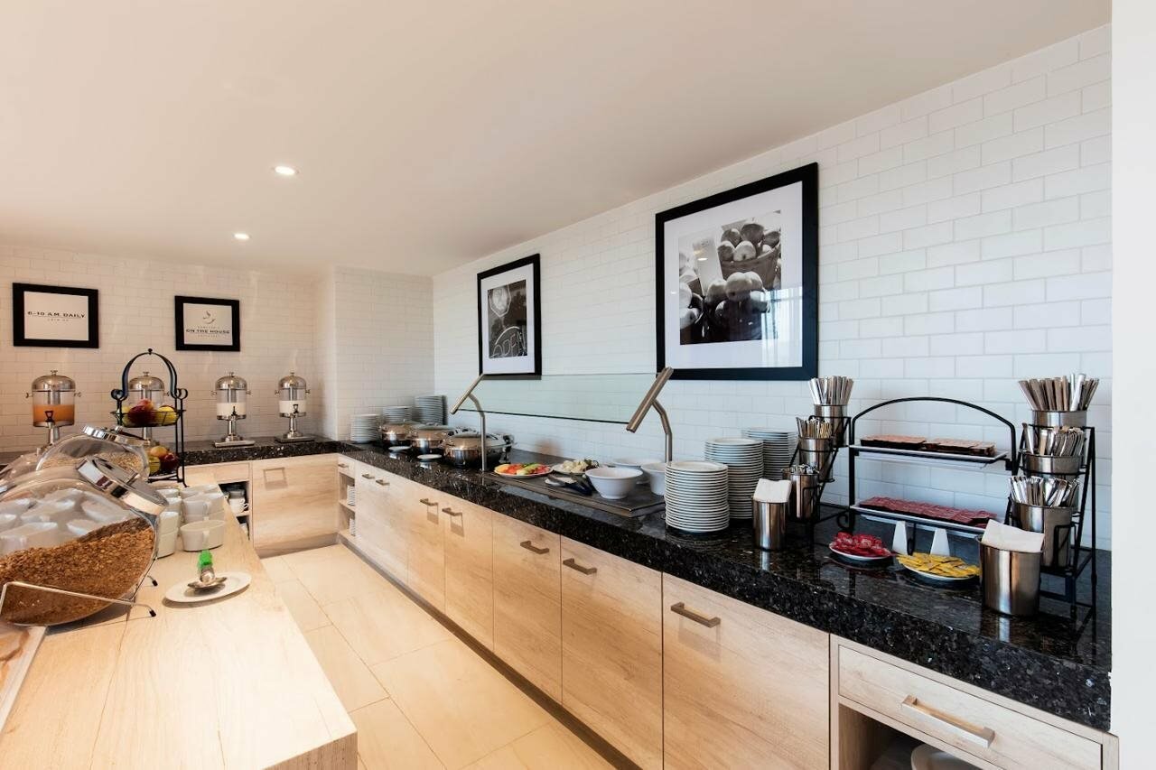 Фото Hampton Inn by Hilton Cancun Cumbres