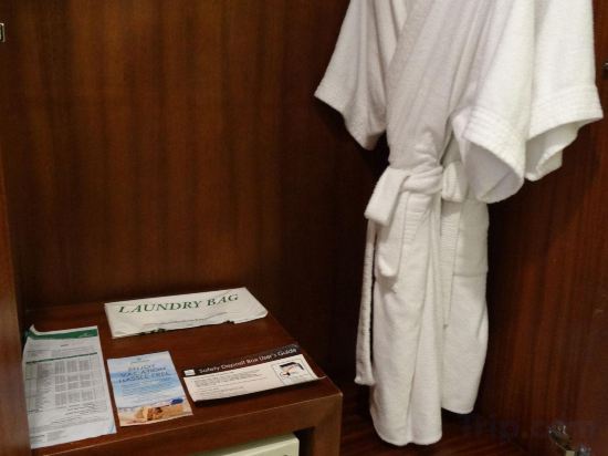 Фото Four Points by Sheraton Palawan Puerto Princesa