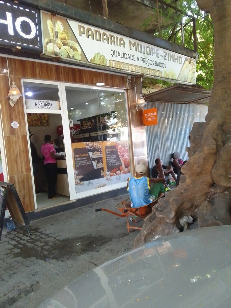 Bakery Padaria mujope zinhoo, Loanda, photo