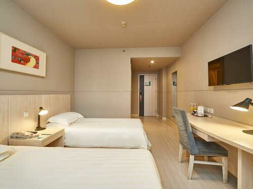 Гостиница Jinjiang Inn Shanghai Minsheng Rd в Шанхае