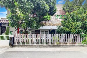Гостиница Oyo 433 Nelvi Guest House Syariah