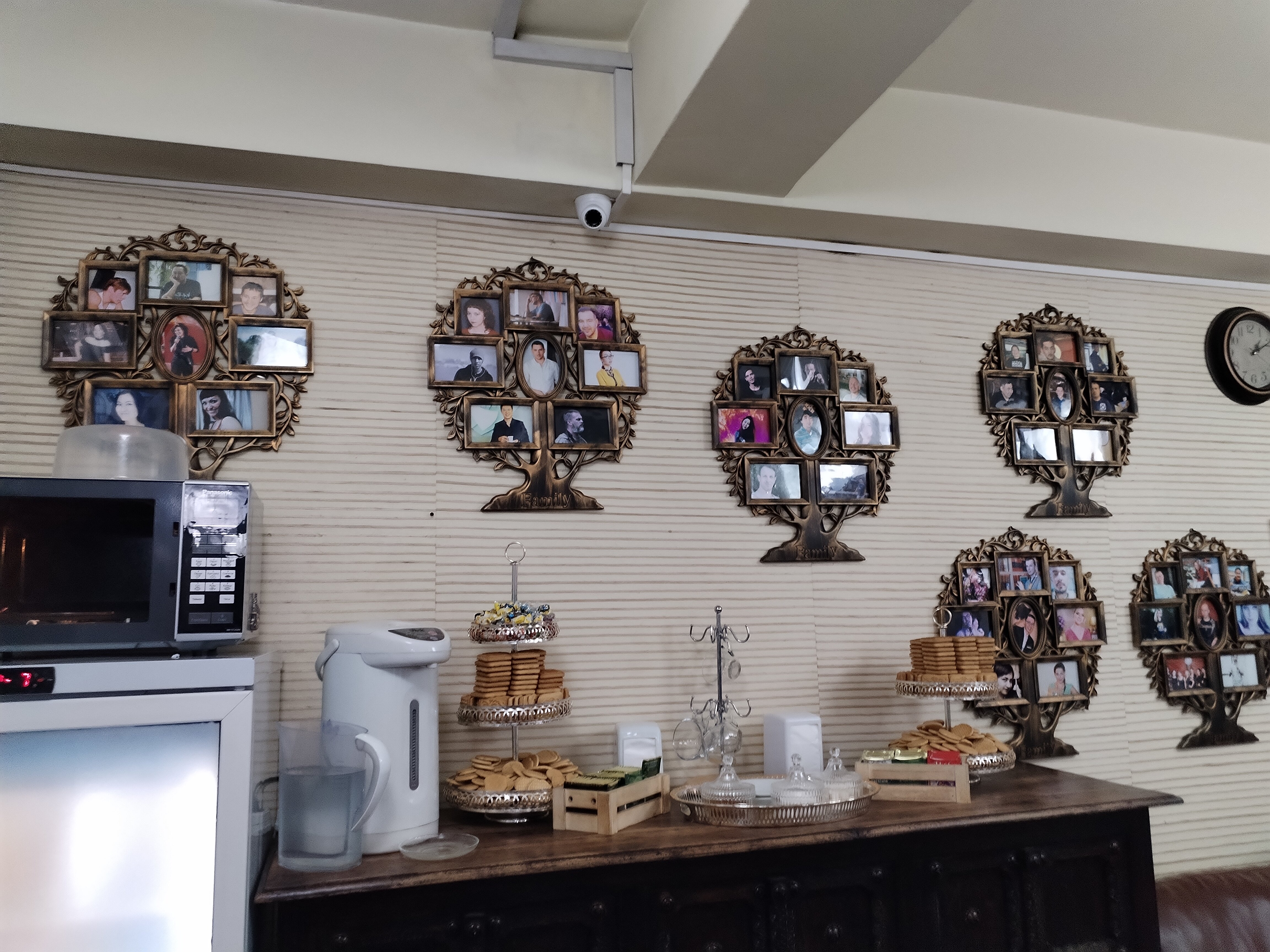 Фото L. E. S. Hostel