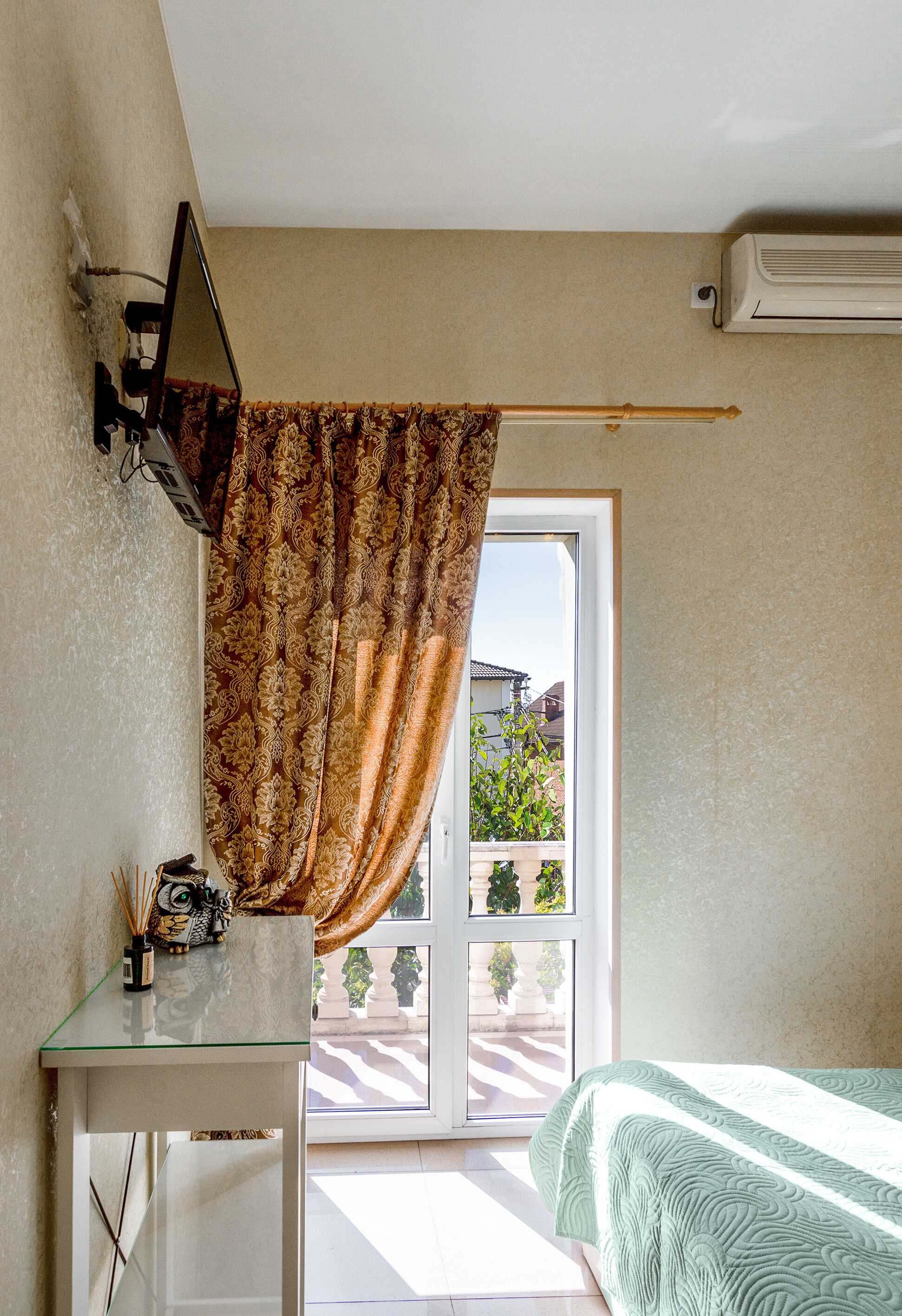 Фото Малахит Плюс