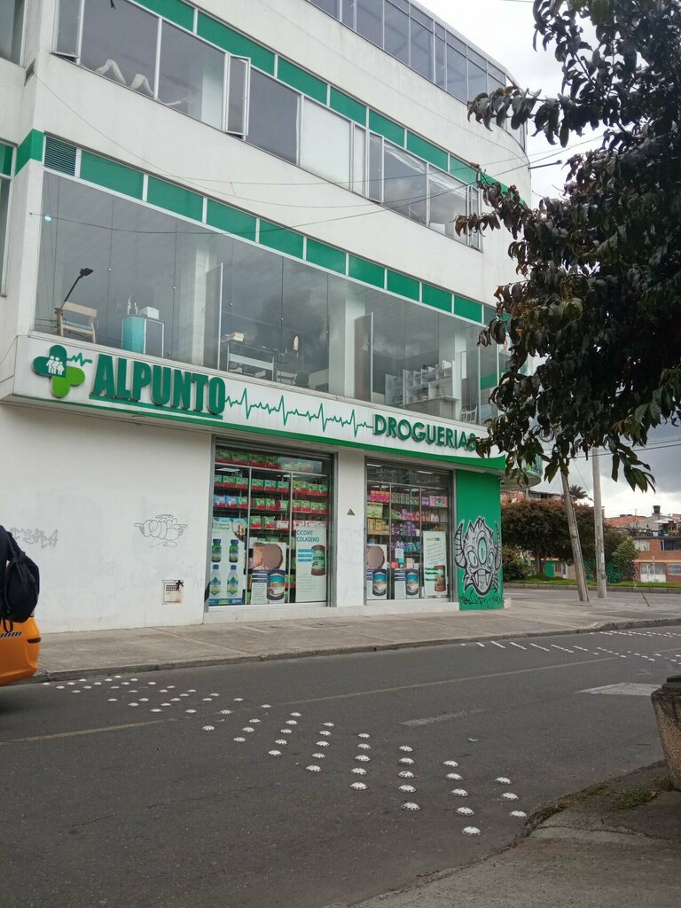 Pharmacy Al punto droguerías, Bogota, photo
