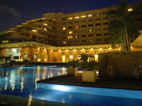 Гостиница Cinnamon Lakeside Colombo в Коломбо