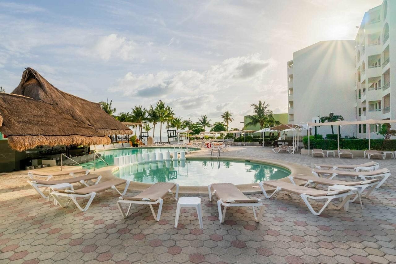 Фото Aquamarina Beach Hotel Cancún