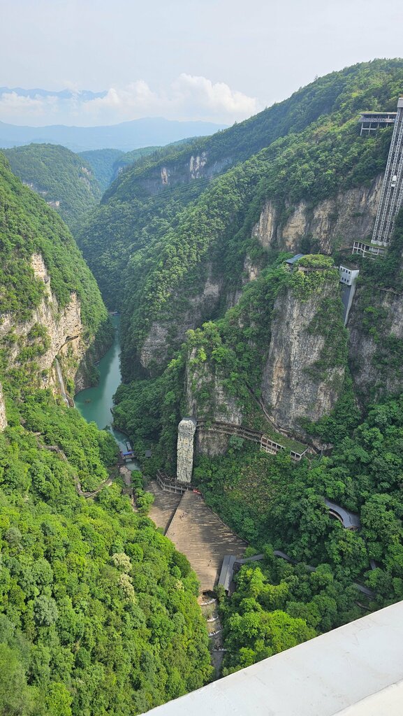 Landmark, attraction Стеклянный мост, Hunan, photo