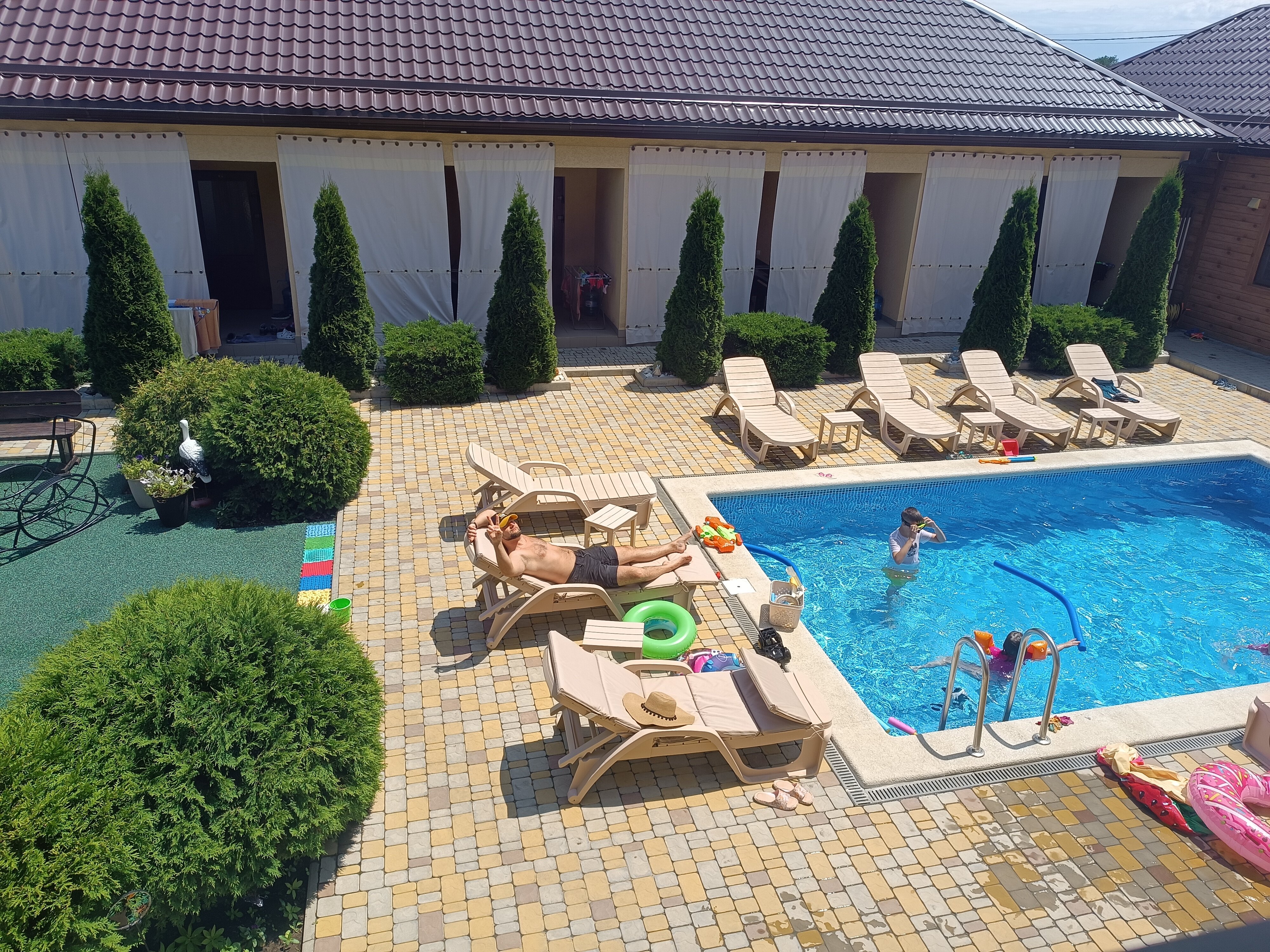 Фото отеля 1