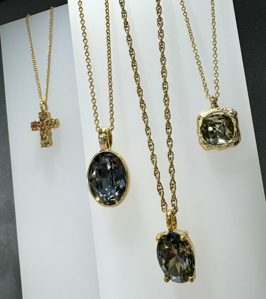 Jewelry store Swarovski, Tyumen, photo