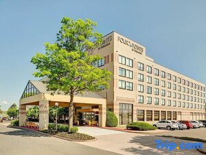 Гостиница Four Points by Sheraton Philadelphia Airport