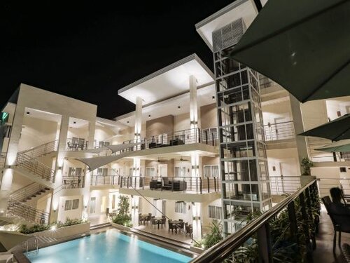 Гостиница Rovira Suites в Думагете