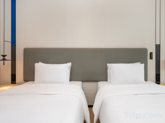 Фото Holiday Inn Express Shanghai Hongqiao Cbd