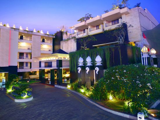 Фото Aston Kuta Hotel & Residence