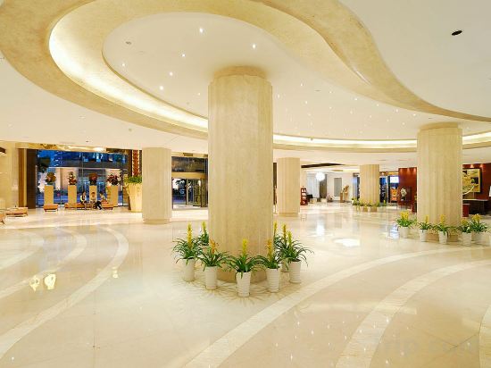 Фото Kunshan Yizui Crown Hotel