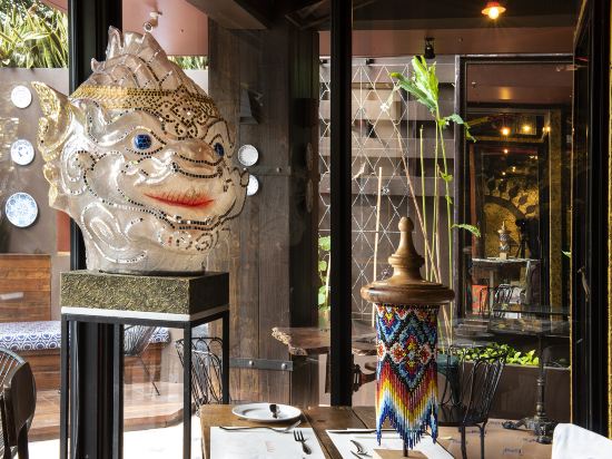 Фото Dhevi Bangkok Hotel