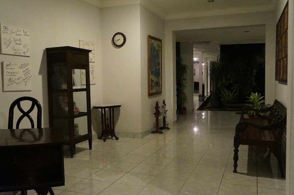 Фото Hotel Kirana