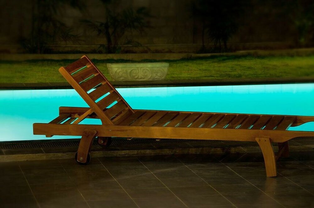 Фото The Airport Villa