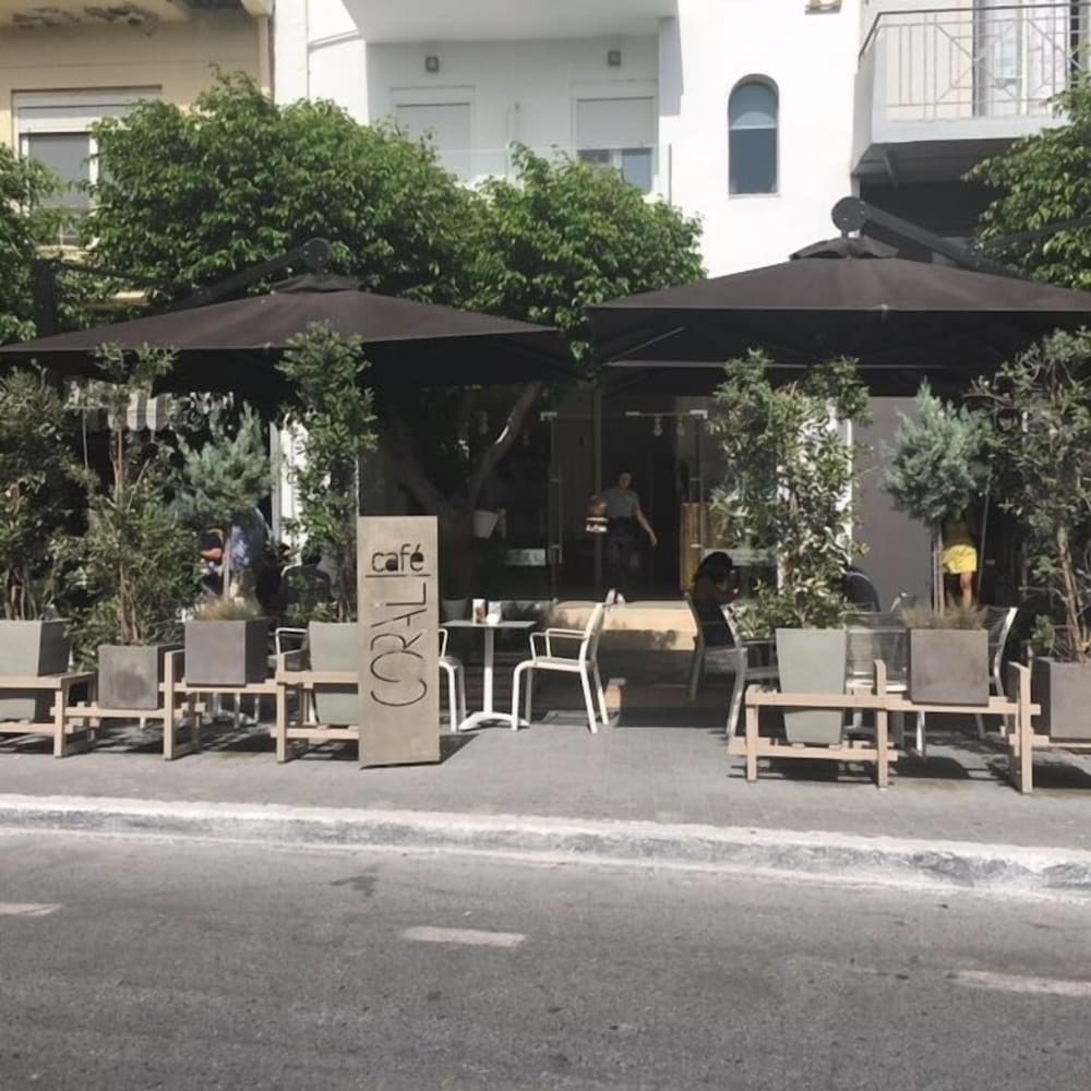 Фото Coral Hotel