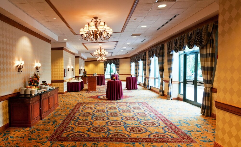 Фото Crowne Plaza Philadelphia - Valley Forge, an Ihg Hotel