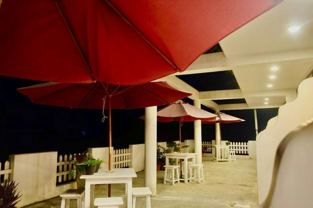 Фото Mirissa Beach Inn