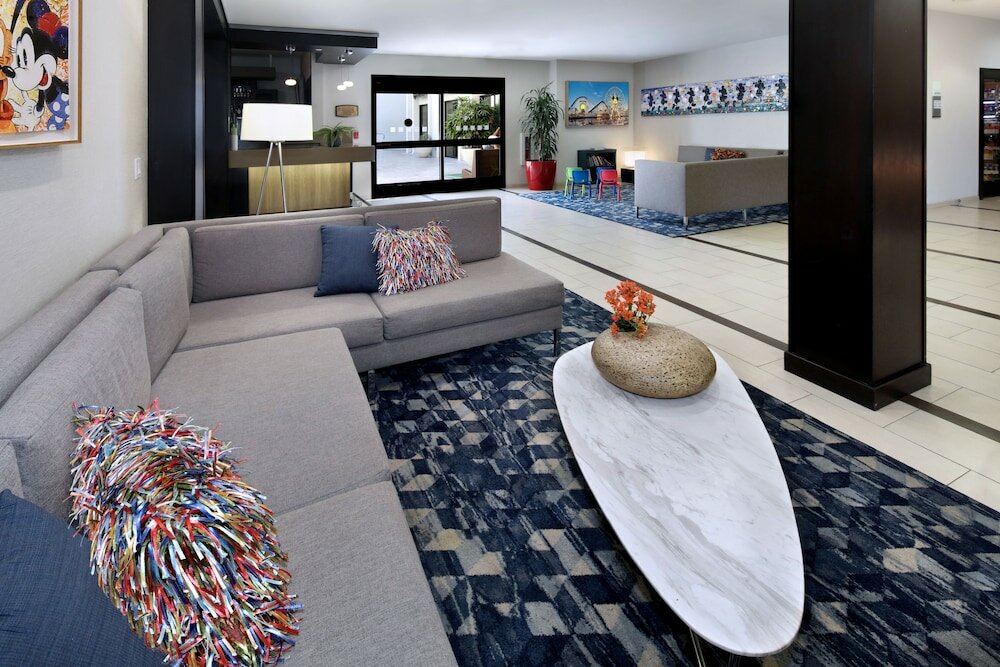 Фото Holiday Inn Hotel & Suites Anaheim, an Ihg Hotel