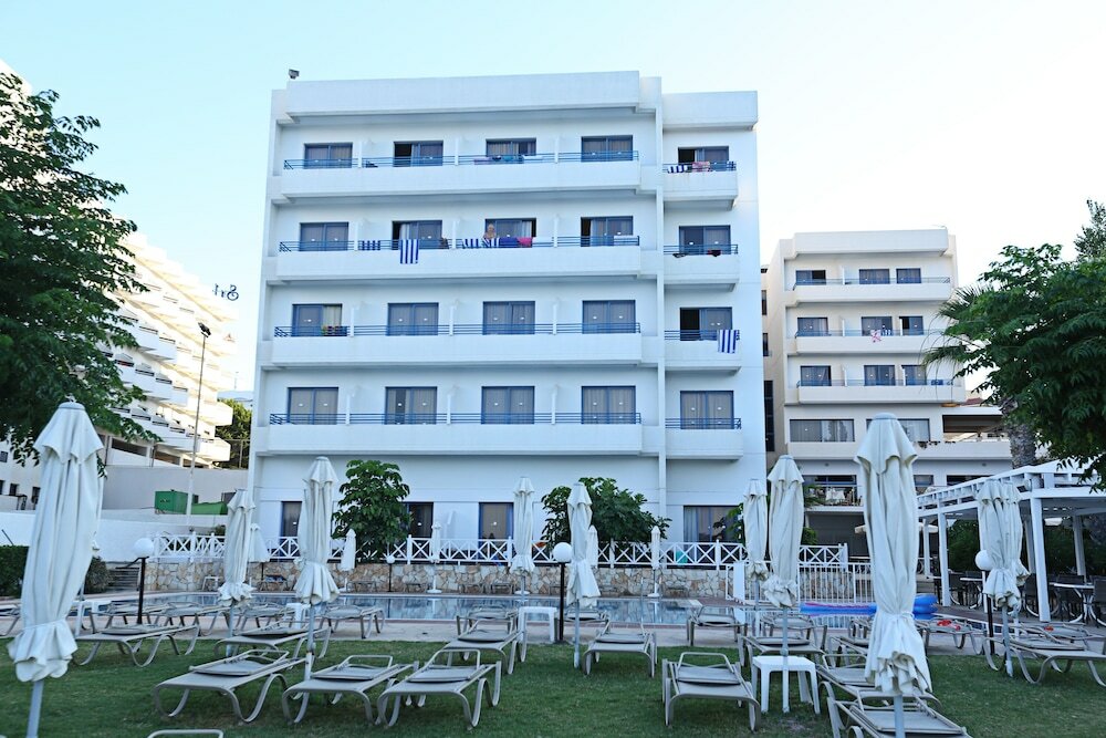 Фото Iliada Beach Hotel