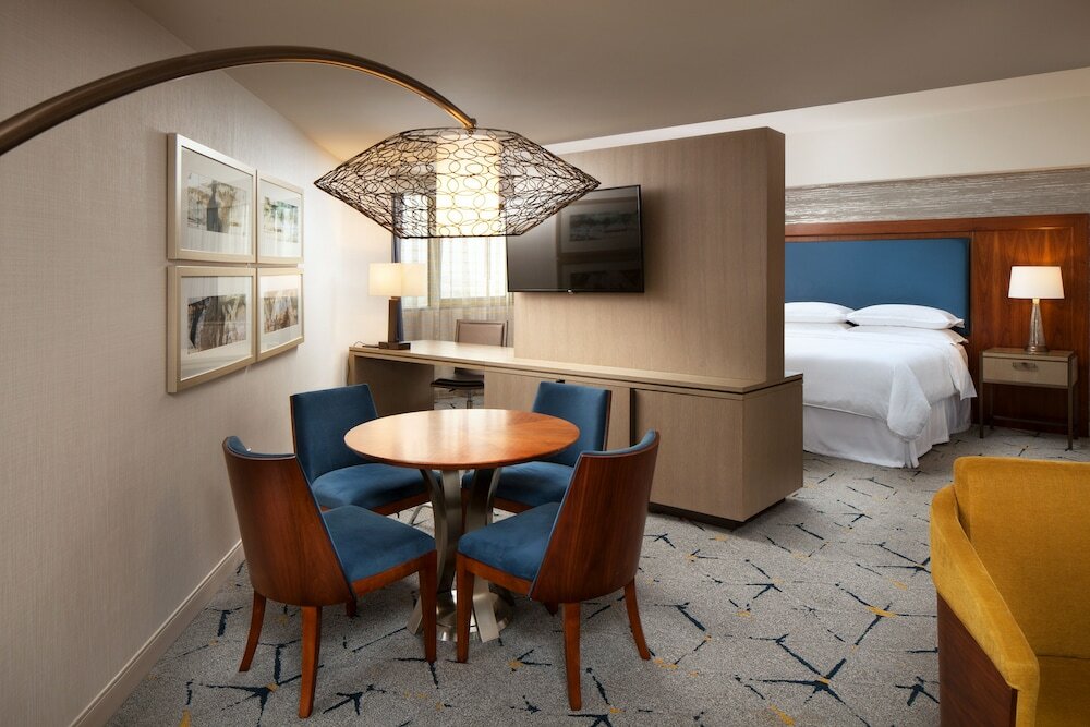 Фото Sheraton Gateway Los Angeles Hotel